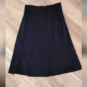 2/$25 American Apparel 100% Cotton American Girl Women's Simple Black Midi Skirt